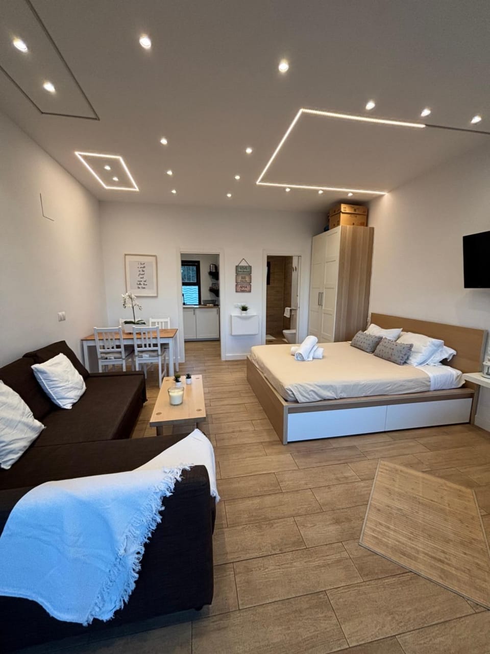 ALOHA BEACH ESTUDIO NUEVO JACUZZI FRENTE AL MAR Apartment in Benalmadena