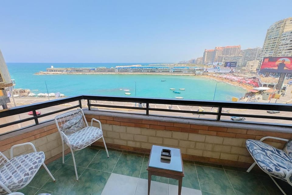 ALEX HOMES - Gleem Cozy Apartments Direct sea view Apartment in Alexandria