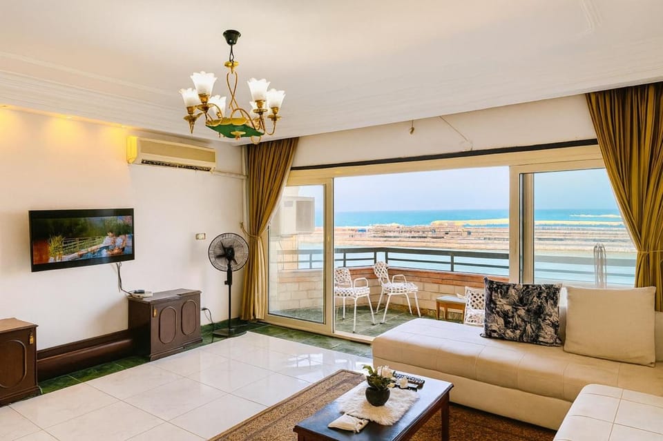 ALEX HOMES - Gleem Cozy Apartments Direct sea view Apartment in Alexandria