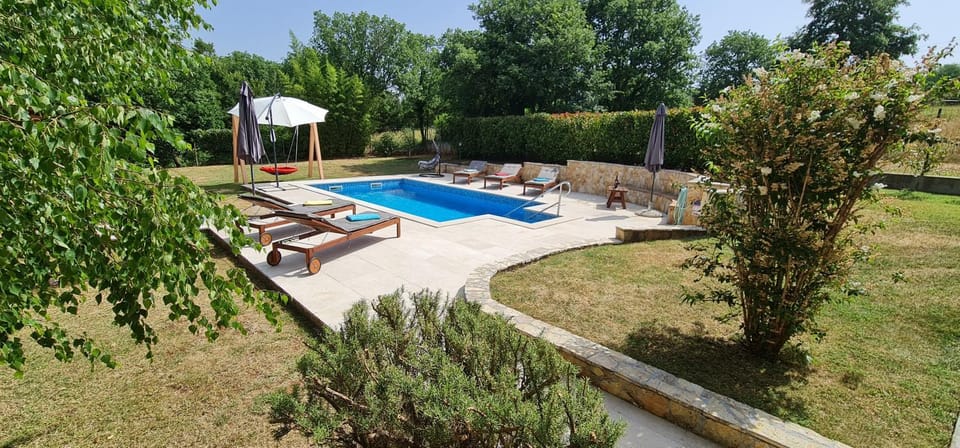 Garden, Pool view, Swimming pool, sunbed