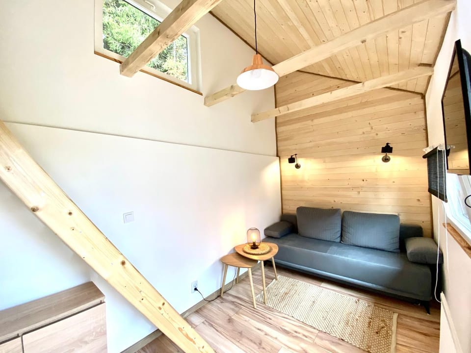 Communal lounge/ TV room, TV and multimedia, Living room, Seating area