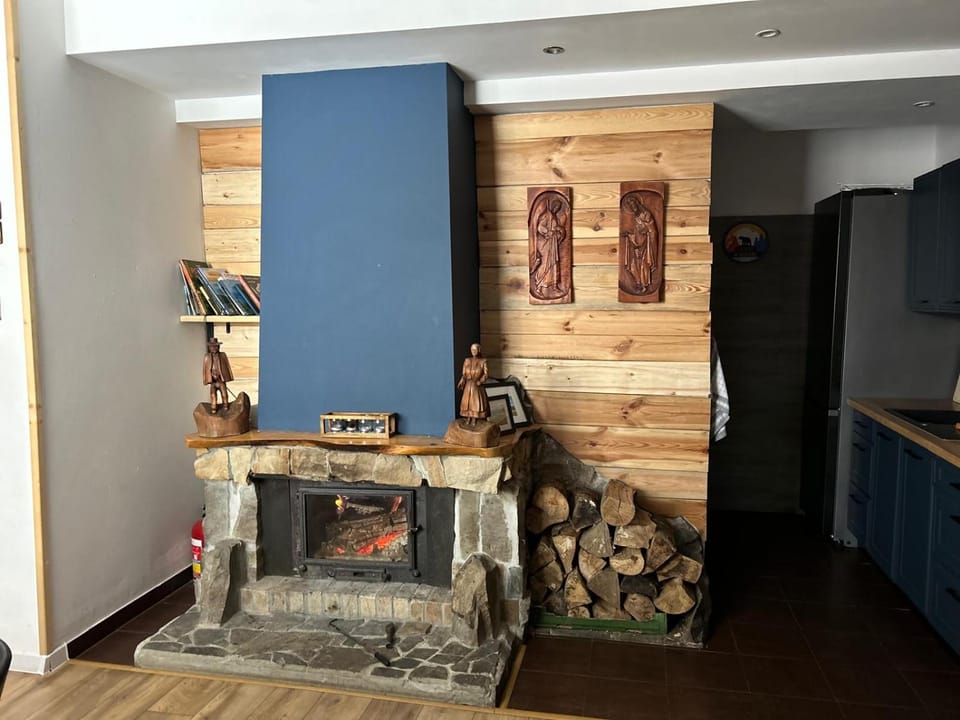 Property building, Communal lounge/ TV room, fireplace