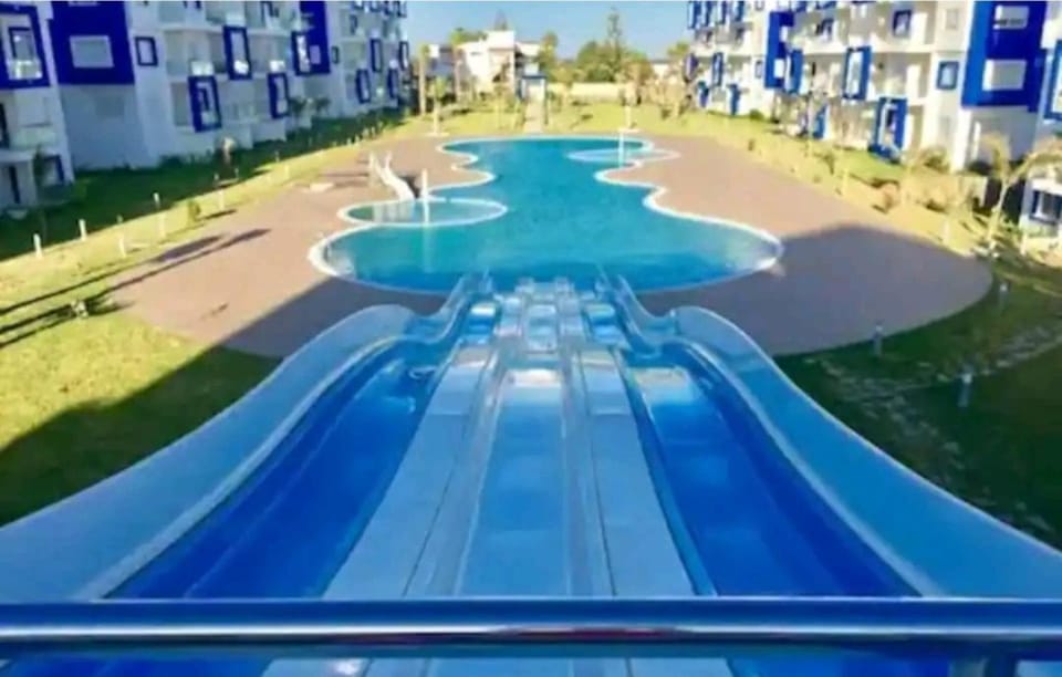 Pool view, Swimming pool