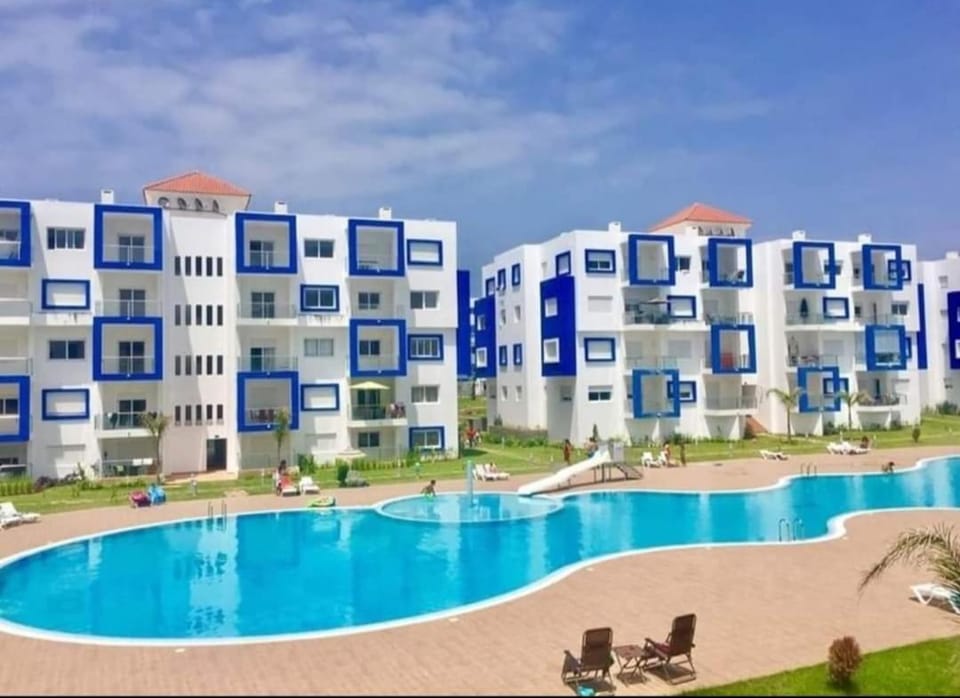 Property building, Pool view, Swimming pool