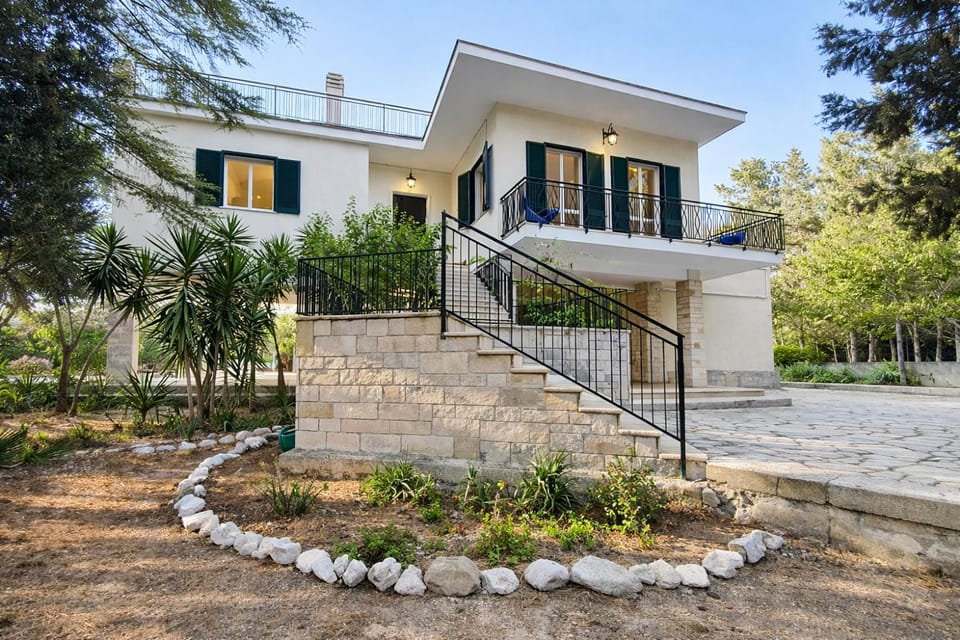 Property building, Garden view