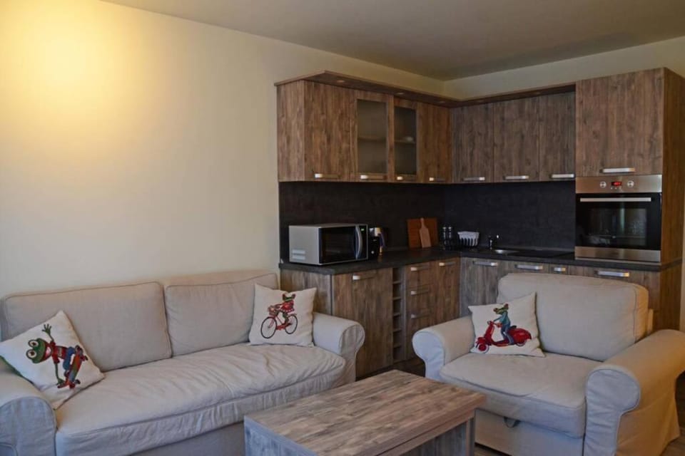 Kitchen or kitchenette, Living room, Dining area