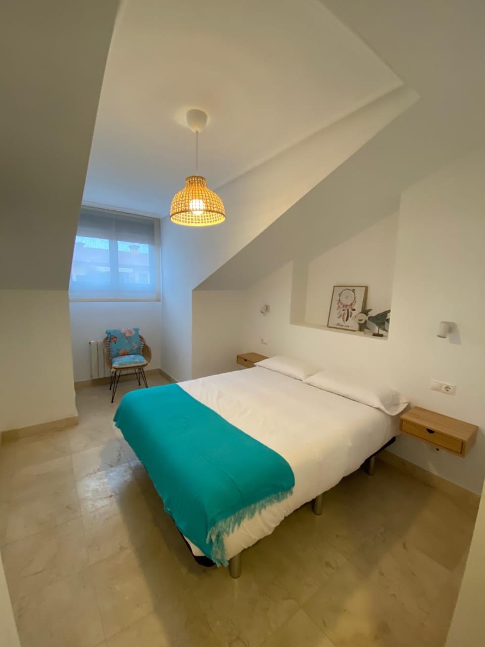 Photo of the whole room, Bedroom