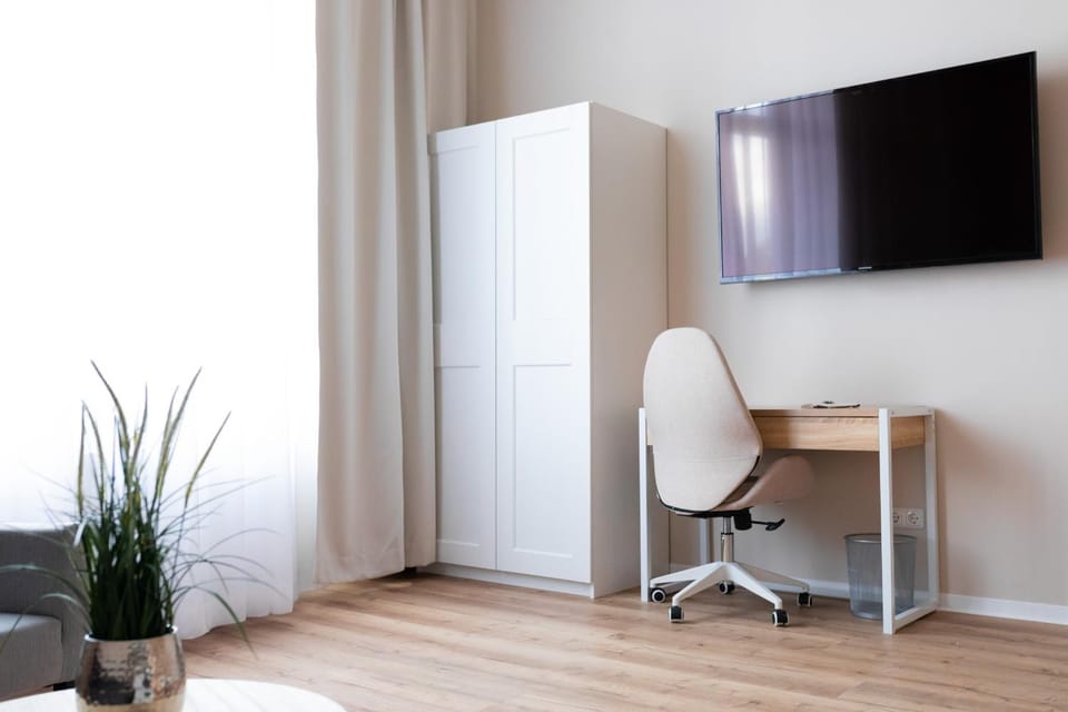 Photo of the whole room, Meeting/conference room