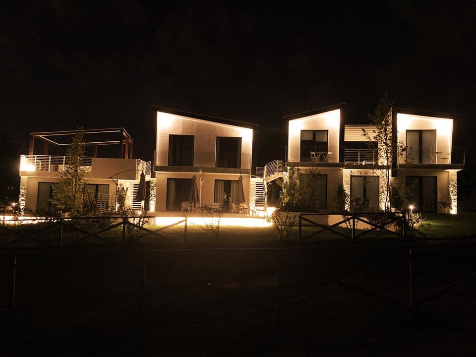 Property building, Patio, Garden