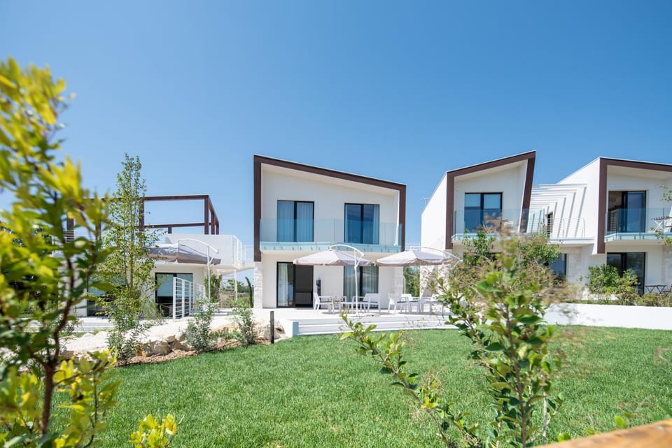 Property building, Garden