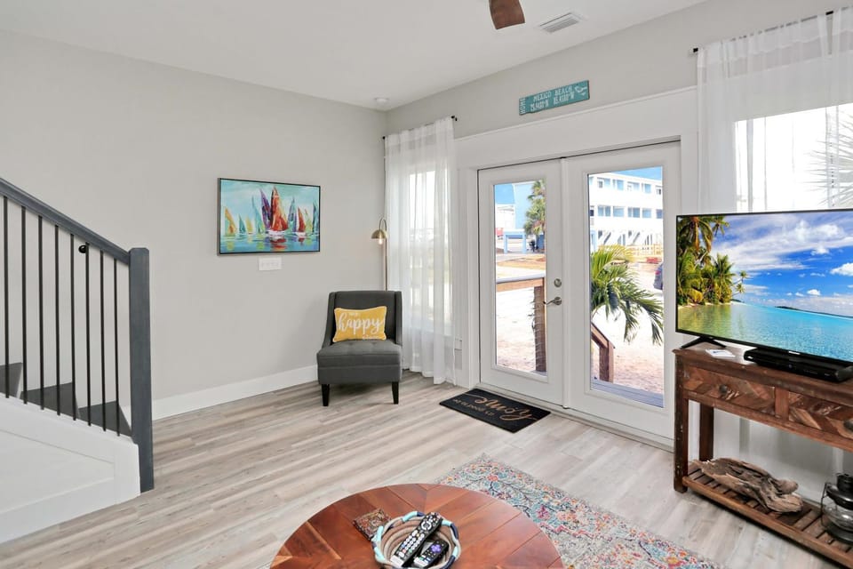 Hesed Beach Cottage by Pristine Properties Vacation Rentals House in Mexico Beach