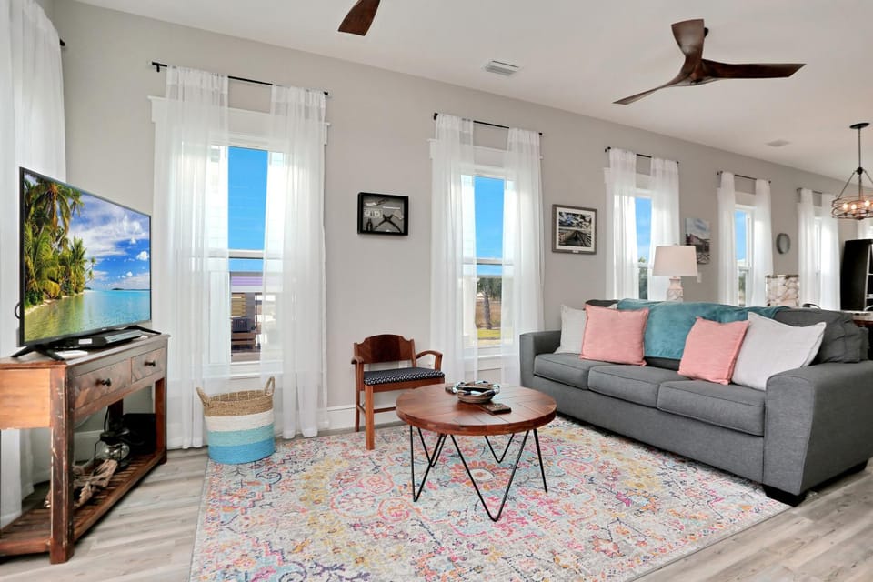 Hesed Beach Cottage by Pristine Properties Vacation Rentals House in Mexico Beach