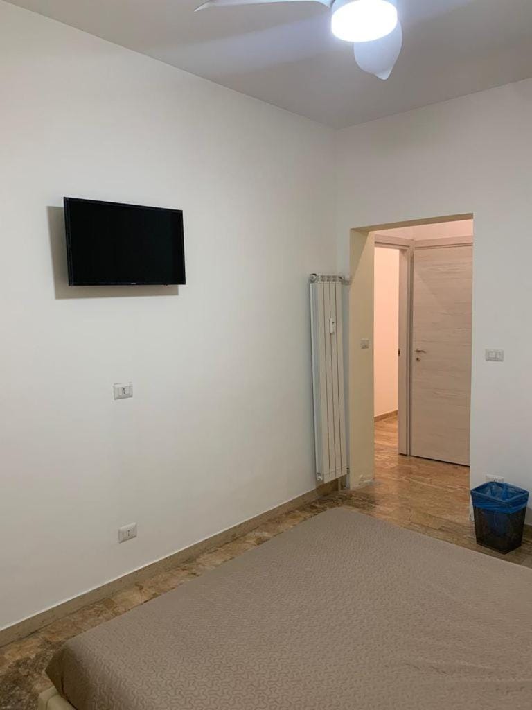 Affittacamere Black&white Bed and Breakfast in Genoa