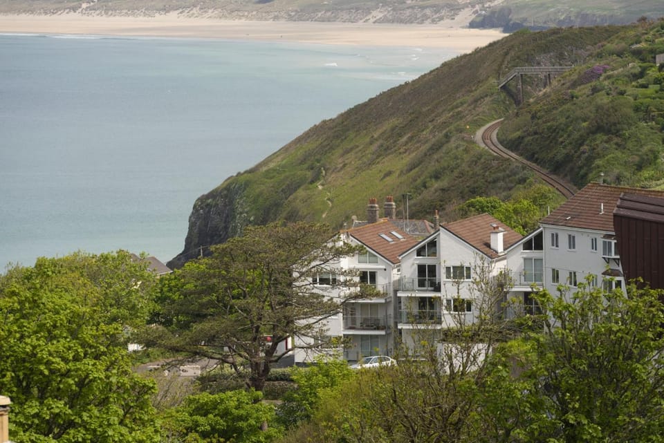Property building, Sea view