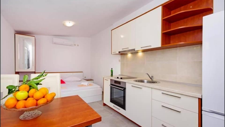 Apartman Plaža Apartment in Dubrovnik-Neretva County