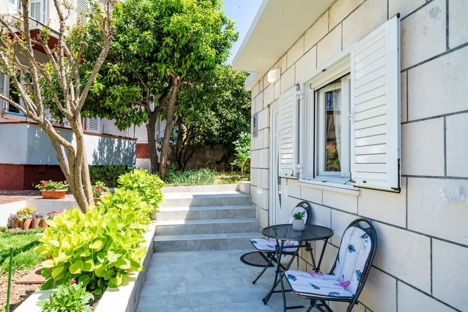 Garden, Balcony/Terrace, Garden view