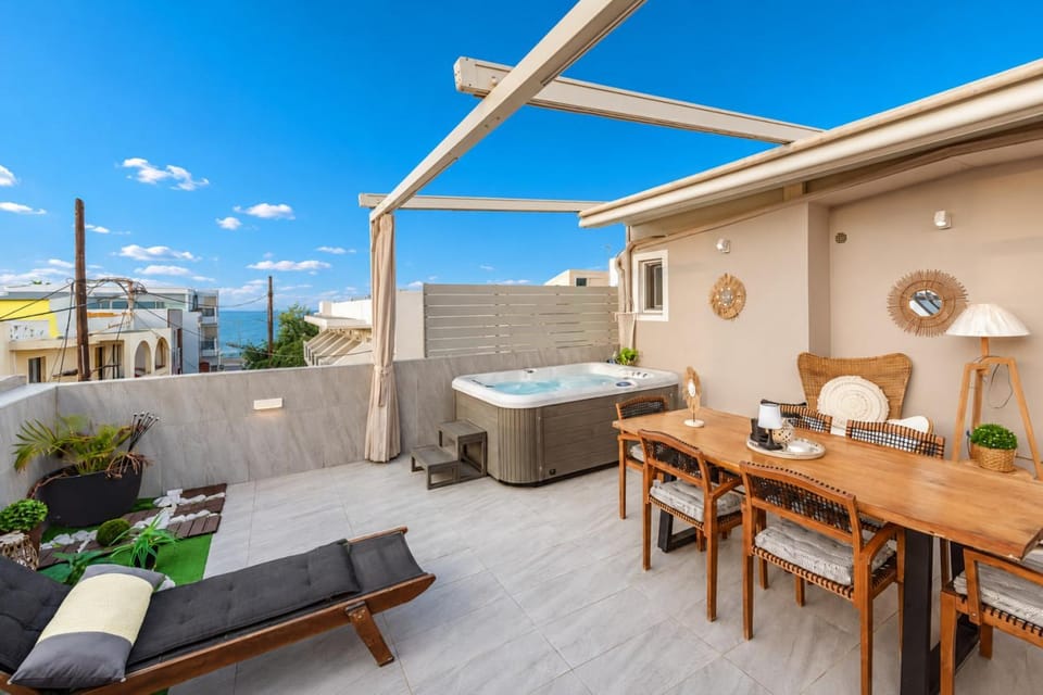 Patio, Balcony/Terrace, Seating area, Dining area, Sea view