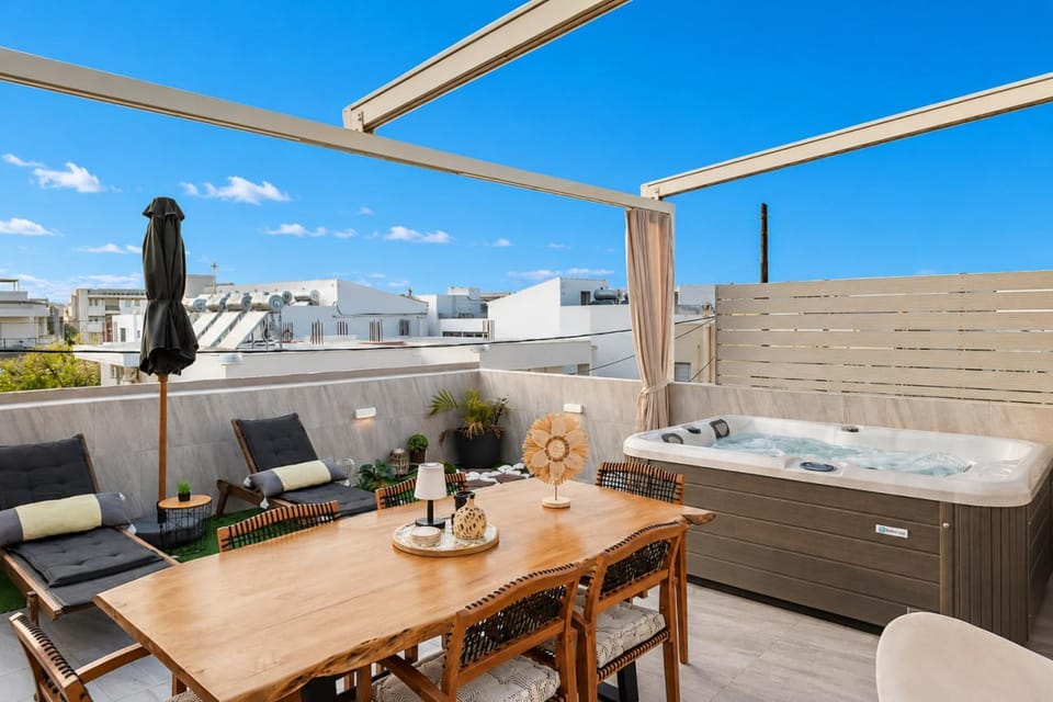 Day, Hot Tub, Balcony/Terrace