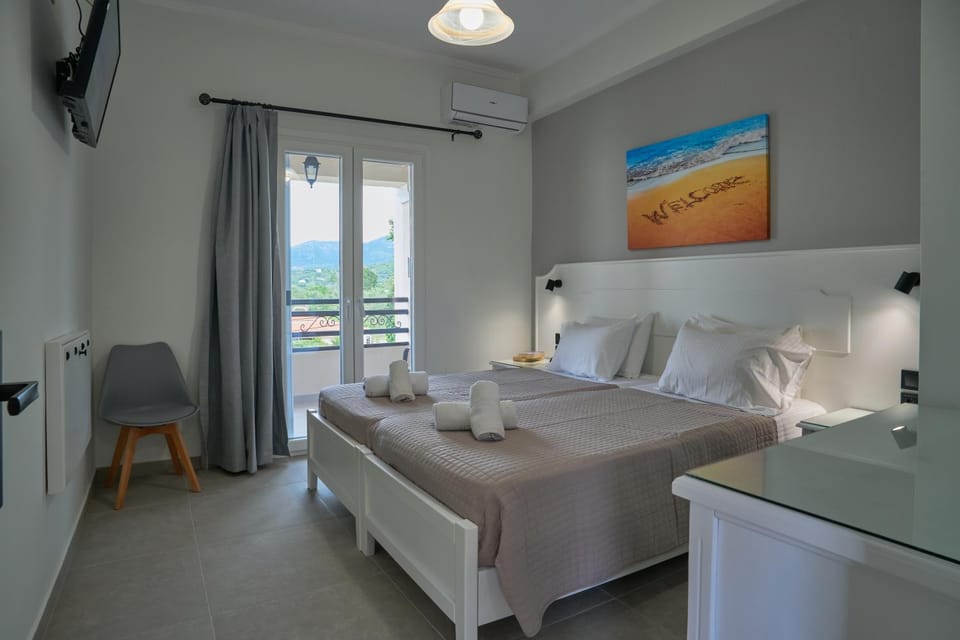TV and multimedia, Bedroom, air conditioner