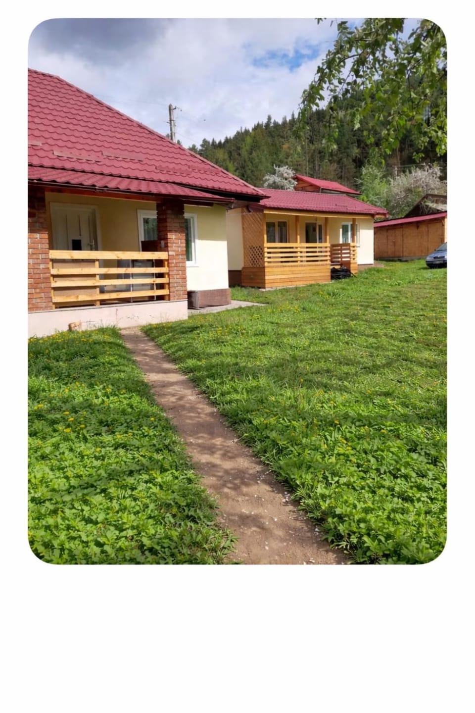 Cabanute pitoresti Poiana Largului House in Romania