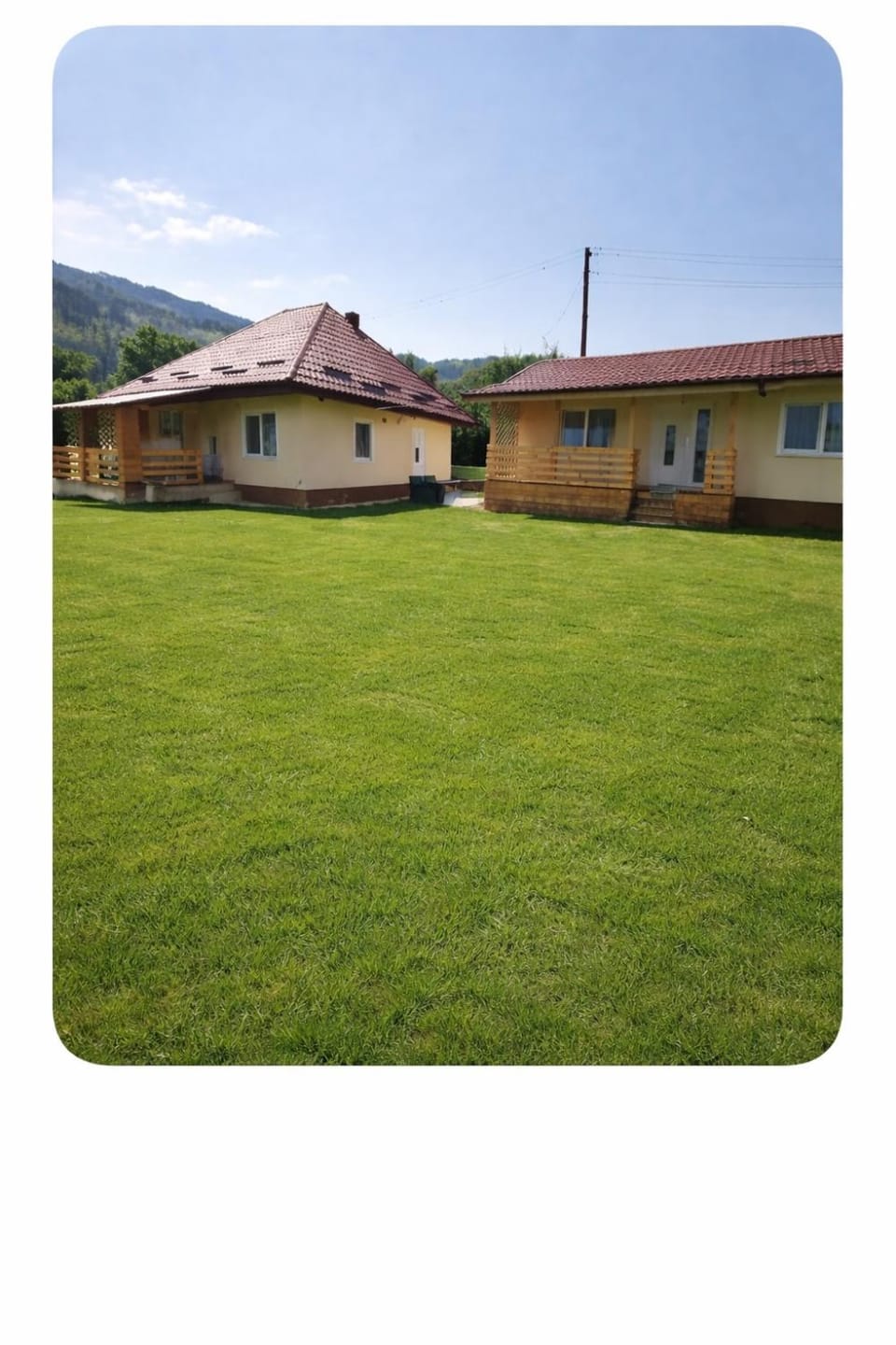 Cabanute pitoresti Poiana Largului House in Romania