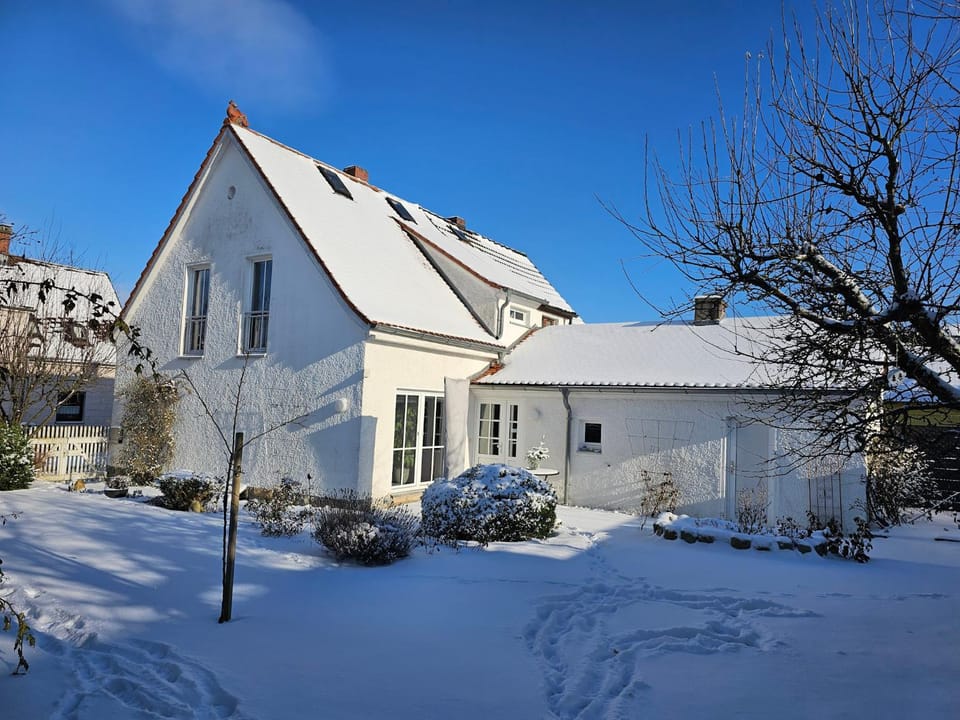 Property building, Winter