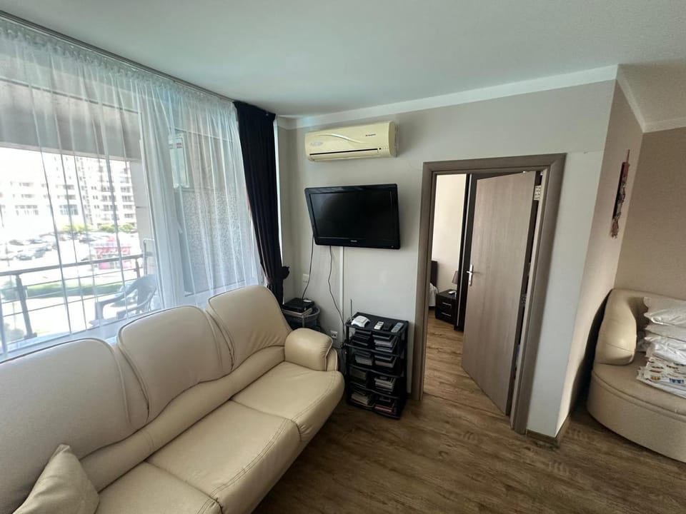 Apartment Sunny Beach Plaza 100 m sea Apartment in Sunny Beach