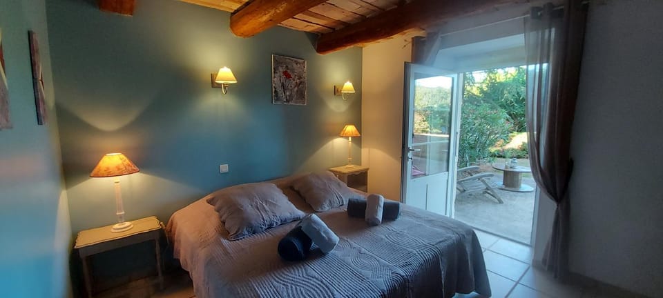 Chambre Malon Mas Bel Esperance Bed and Breakfast in Provence