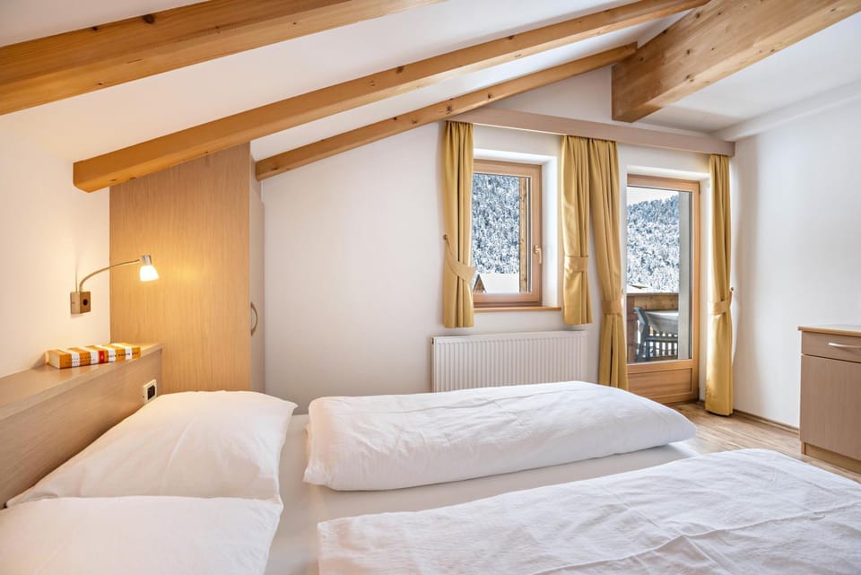 Property building, Living room, Bedroom