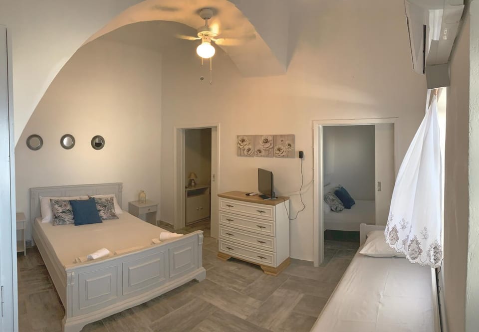 Myroviglia Ysternia House in Decentralized Administration of the Aegean
