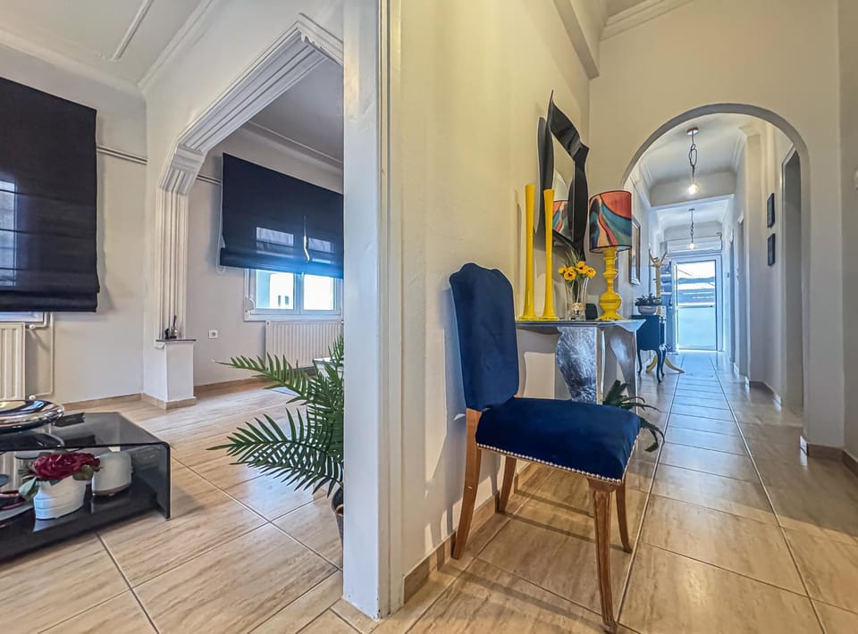 Living room, Decorative detail, Seating area, furniture