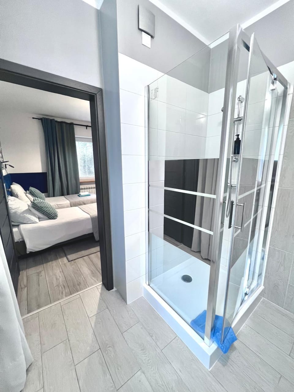 Shower, Bathroom, Photo of the whole room