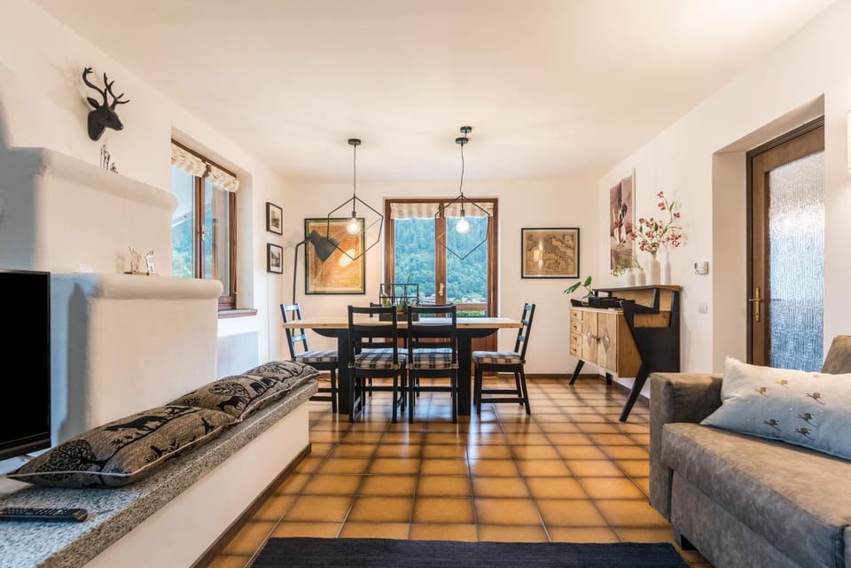 Property building, Living room