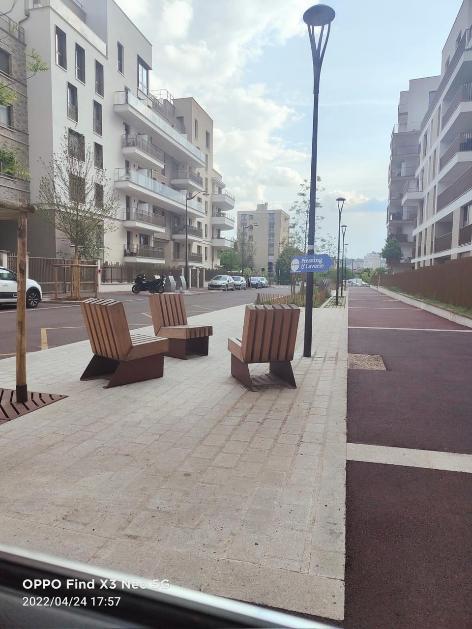 Neighbourhood, Street view