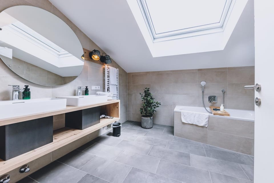 Bathroom, Bath