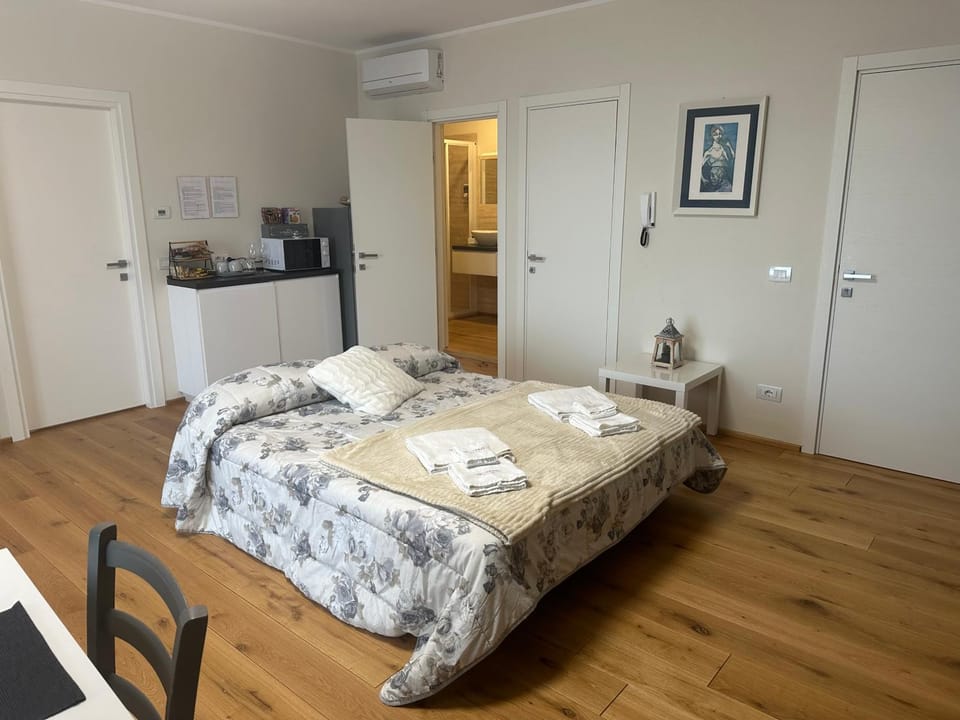 Podere Belsogno-Miniappartamento Roseto Bed and Breakfast in Montalcino