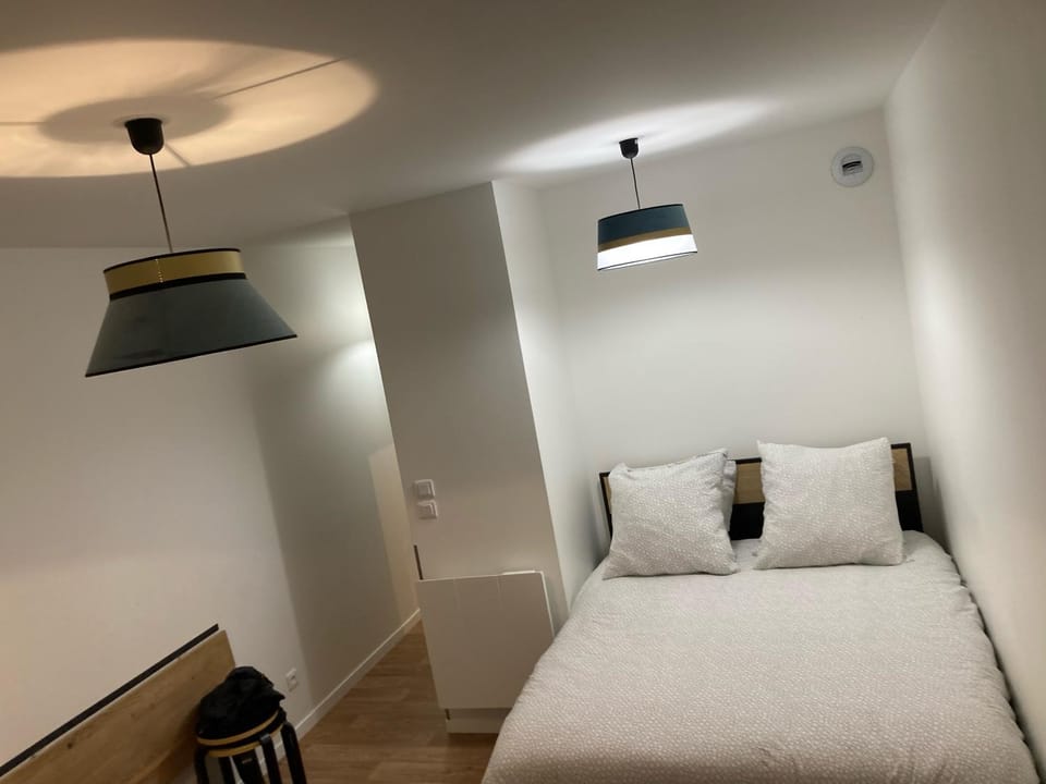 Studio Zen - Shopping center and train station 500m - Disneyland Paris 5min Apartment in Île-de-France