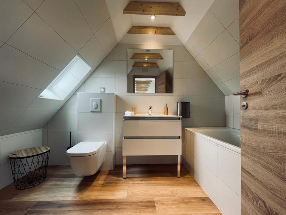 Bathroom, Bath
