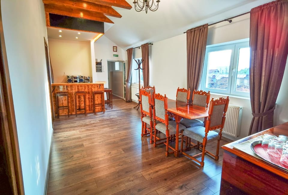 Apartament si camere de inchiriat"CASA DIVERTIS" Apartment in Romania
