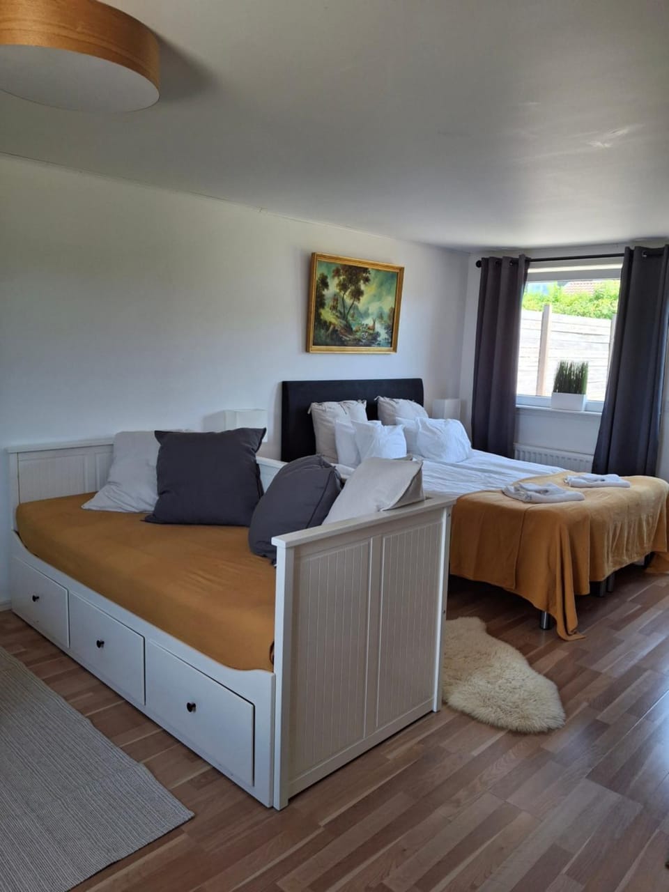 Living room, Bedroom
