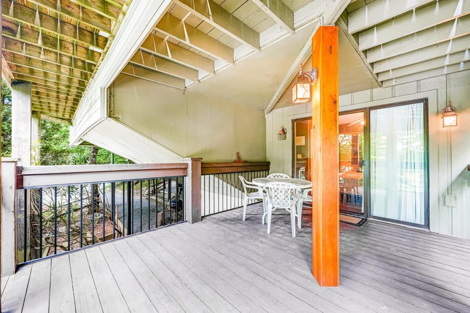 Skiway House in Beech Mountain