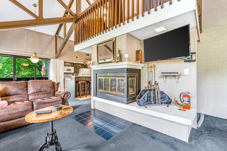Skiway House in Beech Mountain