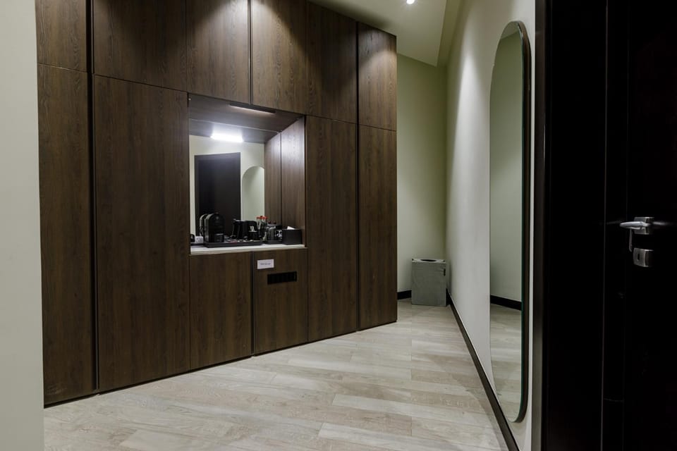 oven, wardrobe