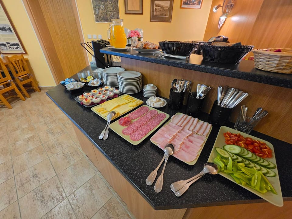 Food, Buffet breakfast