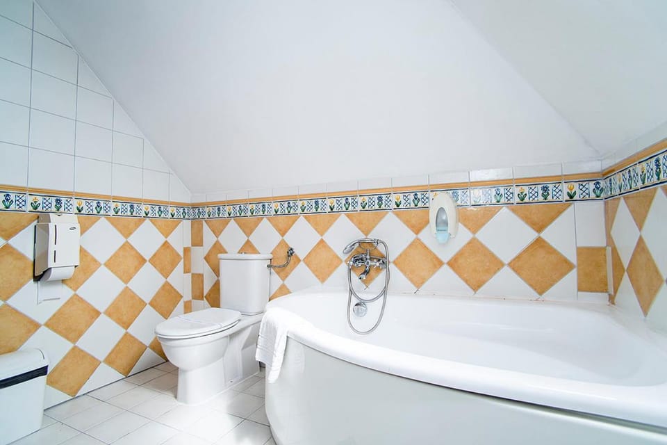 Property building, Bathroom