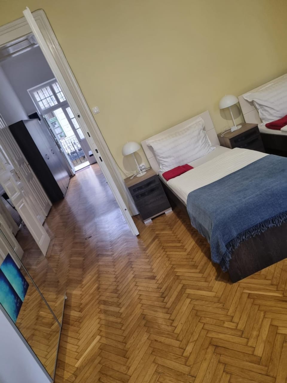 Photo of the whole room