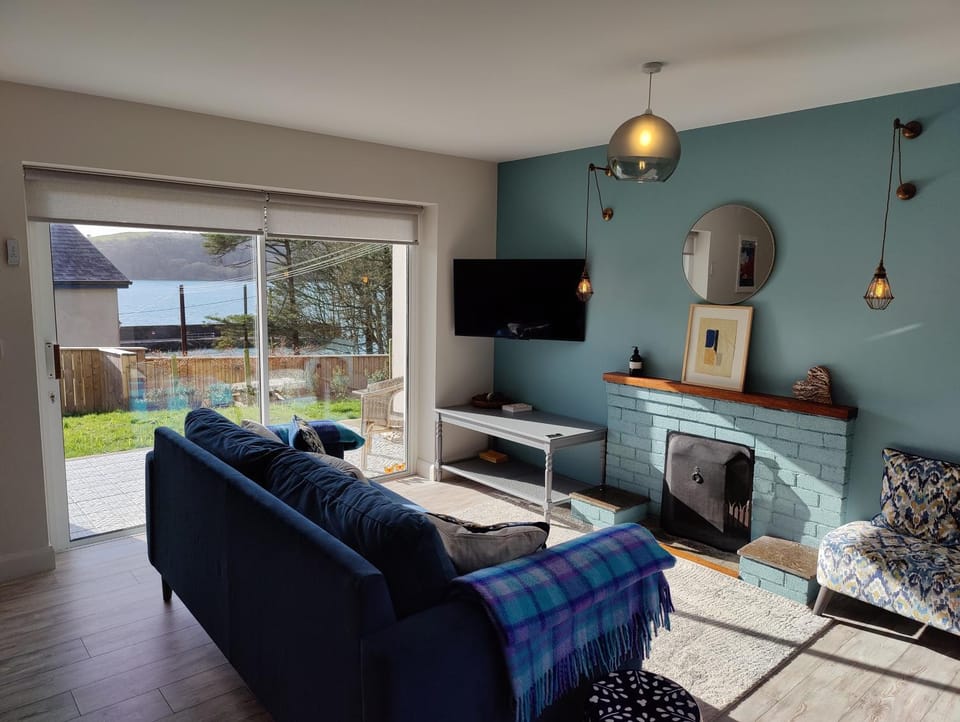 Crow's Nest Glandore - 2 - Self Catering Apartment in County Cork