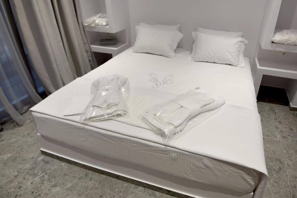 Rose n Stone, Prince, Luxury Houses Apartment in Decentralized Administration of the Aegean