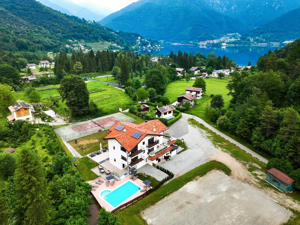 Maso dell Apicoltore Bed and Breakfast in Ledro