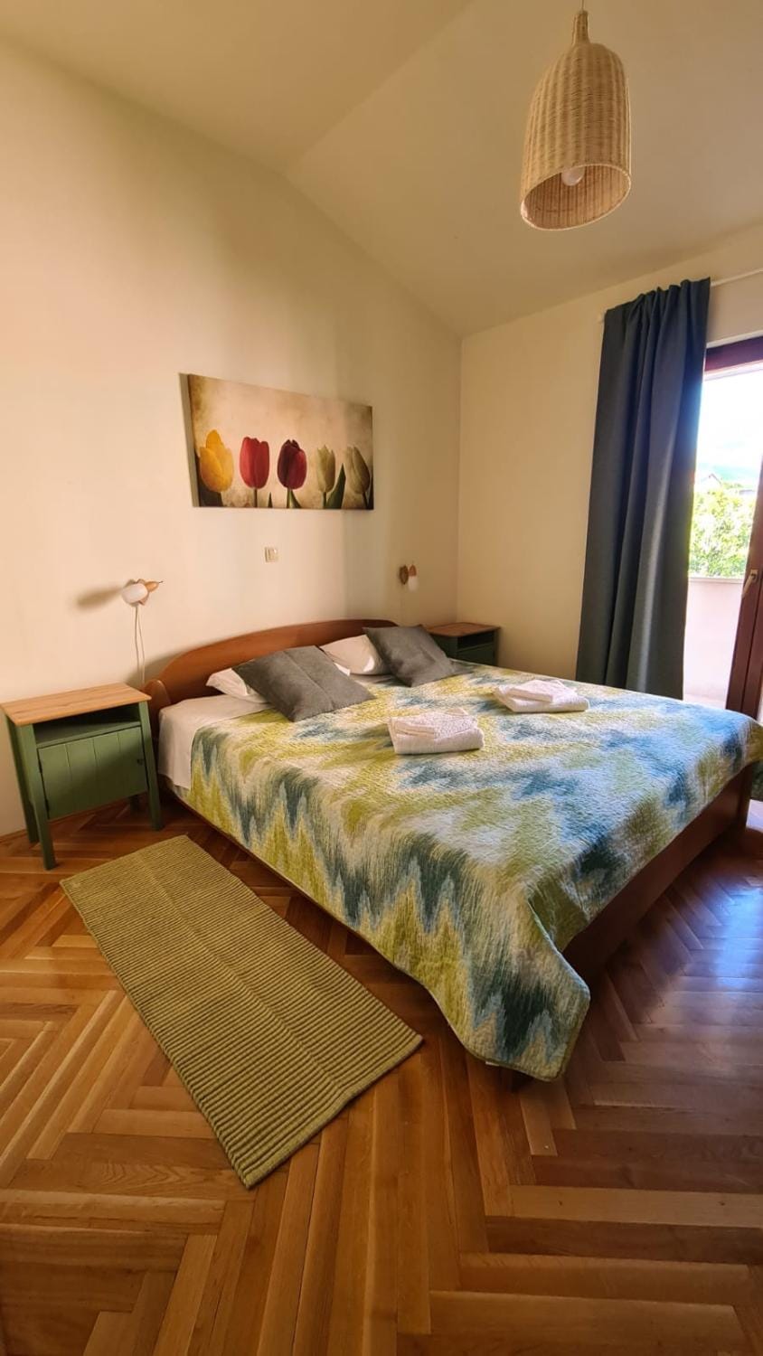 Oasis apartment with sea view and garden Apartment in Šibenik-Knin County, Croatia